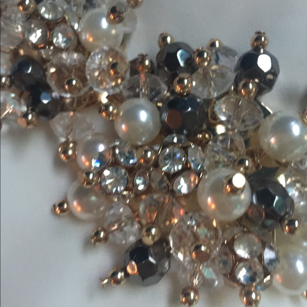 Statement Necklace - Picture 4 of 4